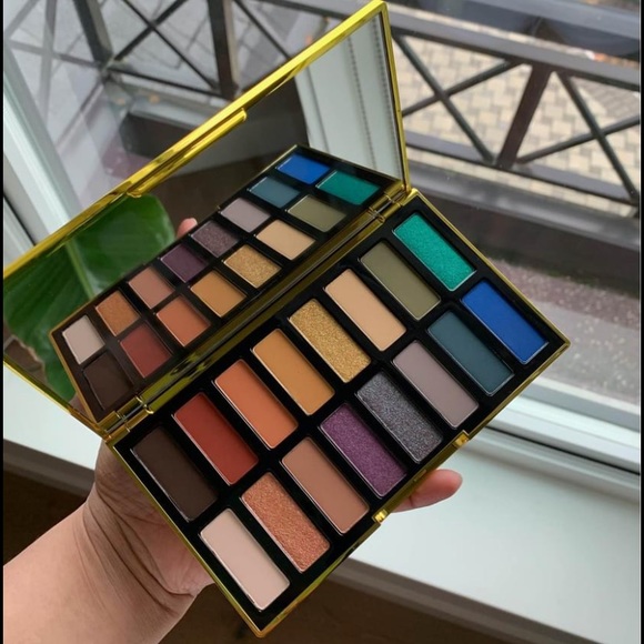Kat Von D Other - Kat Von D Anniversary Pallette
